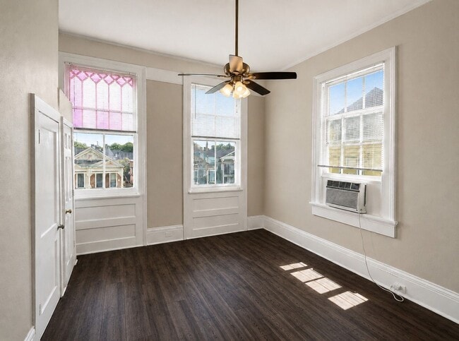 Building Photo - 2332 Ursulines Ave