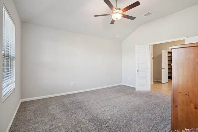 Building Photo - 7019 Vista Lp