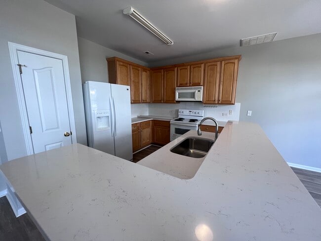 Building Photo - 9029 Sedgewich Ln