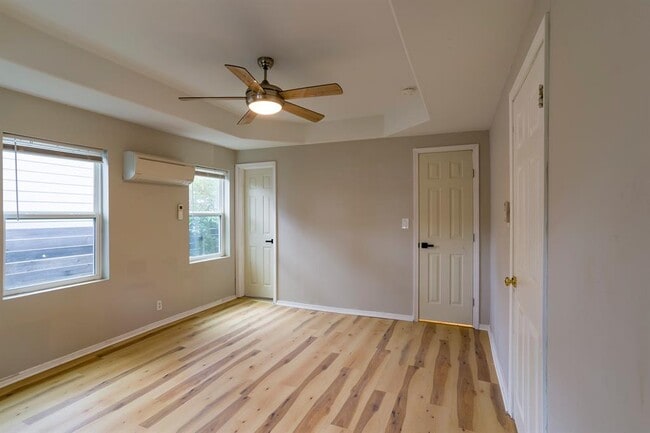 Building Photo - 1116 Ebert Ave