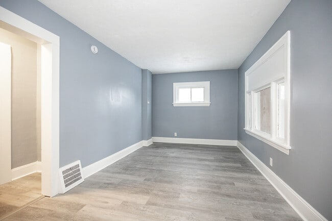 Building Photo - 10315 Gay Ave