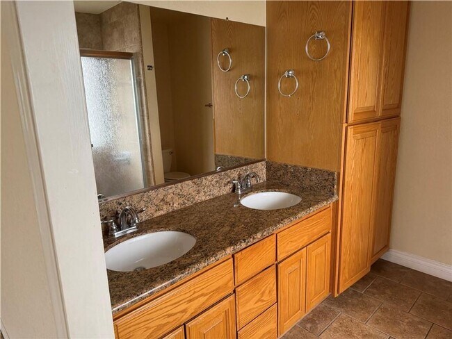 Building Photo - Charming 3 Bedroom, 2 Bath Rental Home