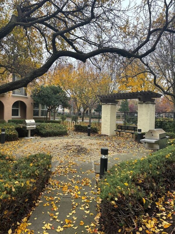 Building Photo - 4800 Westlake Pkwy