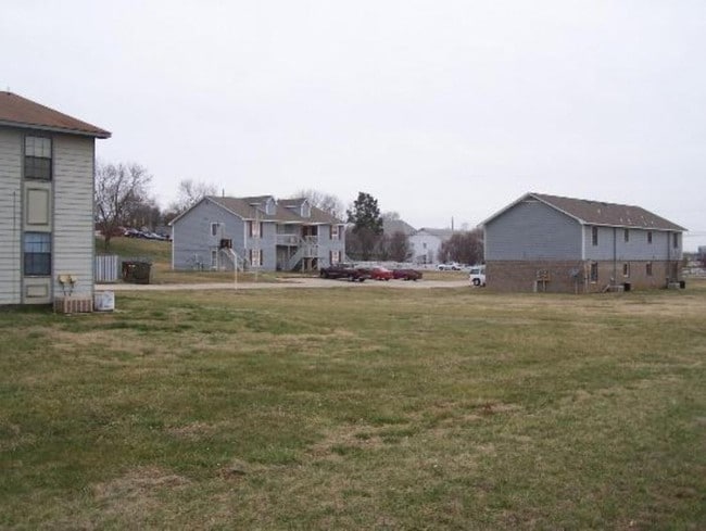 Primary Photo - Claybill Apartments