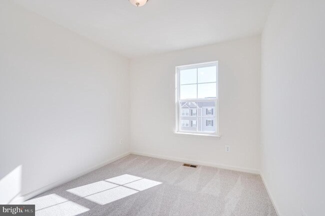 Building Photo - 115 Tuxford Rd