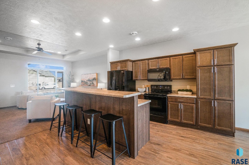 Primary Photo - 8907 Annabelle St