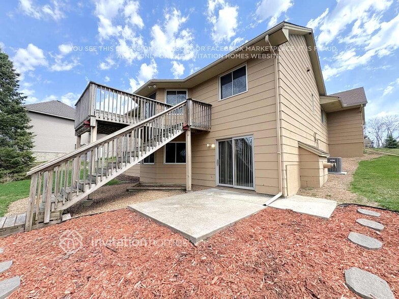 Building Photo - 21020 Floral Bay Dr N