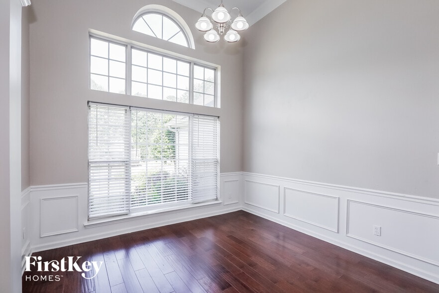 Building Photo - 13308 Woodland Farm Dr