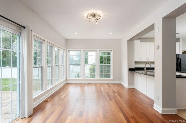 Building Photo - 48 Avolet Ct