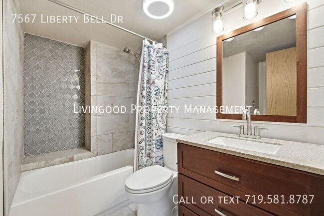 Building Photo - 7567 Liberty Bell Dr