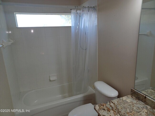 Building Photo - 4463 Ecton Ln E