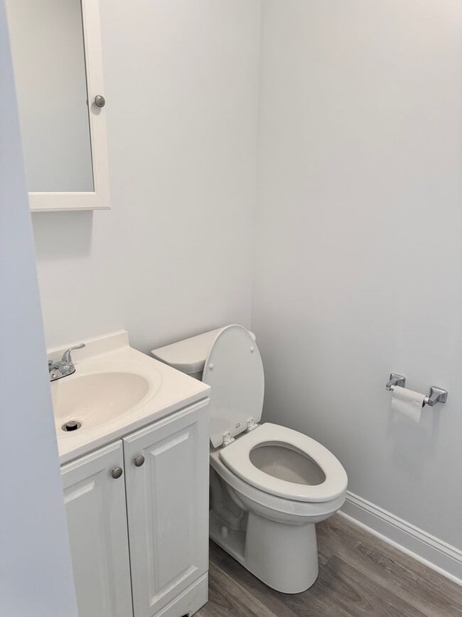 Building Photo - 1513 W Passyunk Ave