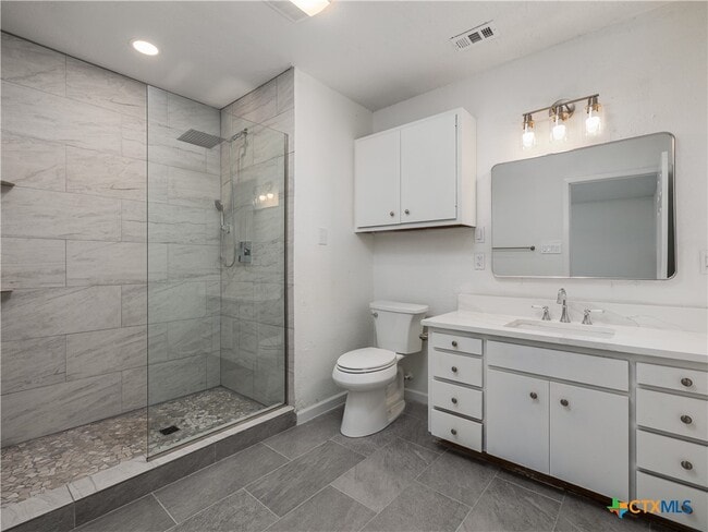 Building Photo - 148 Discovery Ln