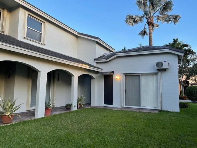 Building Photo - 12569 SW 21st St