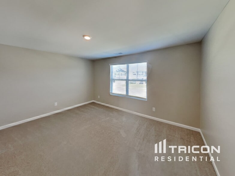 Building Photo - 1507 Ashgrove Pl