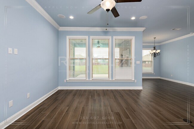 Building Photo - HALF-DEPOSIT SPECIAL! Stunning Luxury Home in Silverhill with Huge Diamond Shaped Backyard!