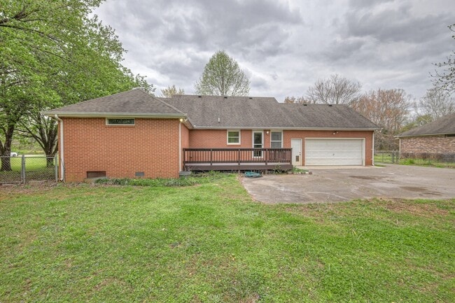 Building Photo - 5020 Old Salem Rd