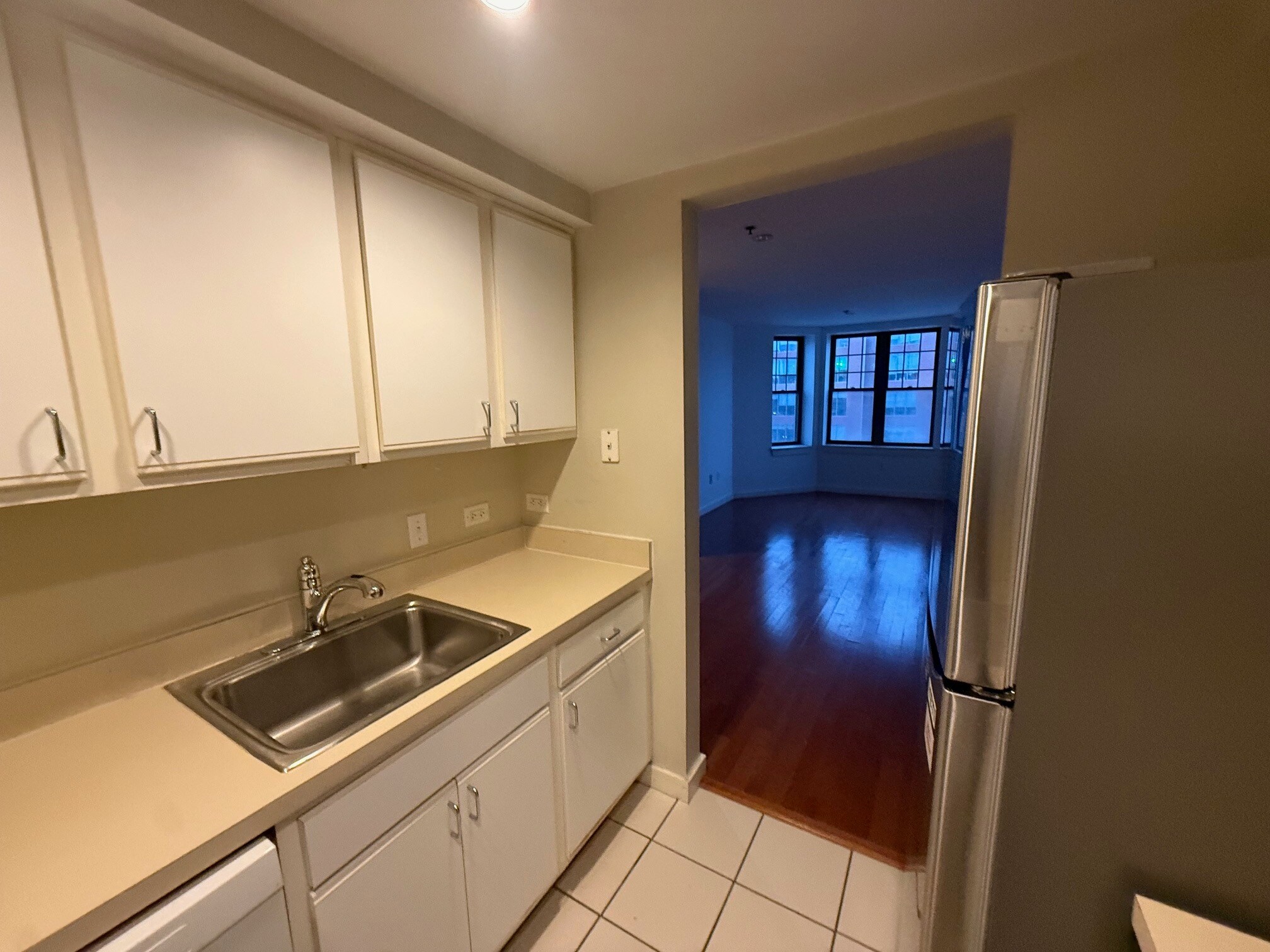 Building Photo - 535 Commonwealth Ave