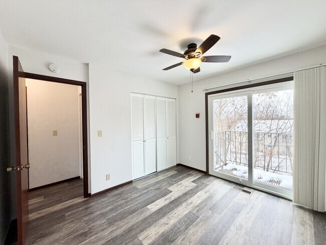 Building Photo - 117 York Rd