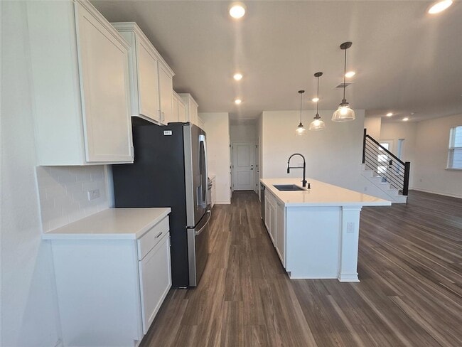 Building Photo - 2913 St Regis Dr