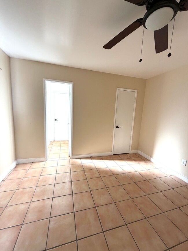 Building Photo - Newly Remodeled 3 Bedroom 2 Bathroom Home