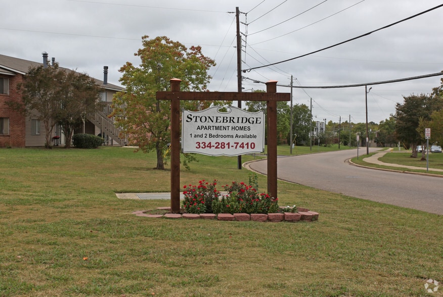 Building Photo - Stonebridge Apartments