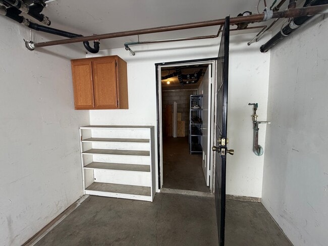 Building Photo - Gorgeous Two Bedroom in La Jolla with Two Garages!