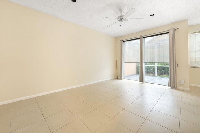 Building Photo - 4708 NW 115th Terrace