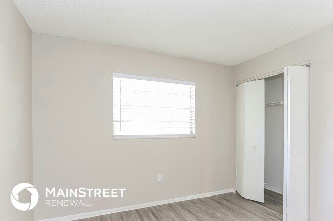 Building Photo - 10275 56th St
