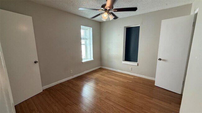Building Photo - 710 Colquitt St