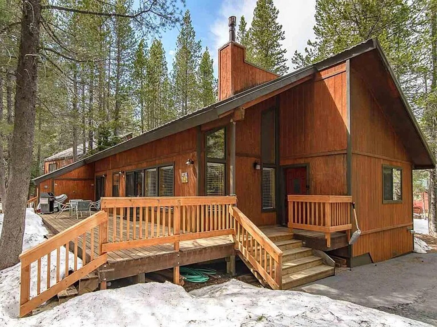 Building Photo - 14745 Davos Dr