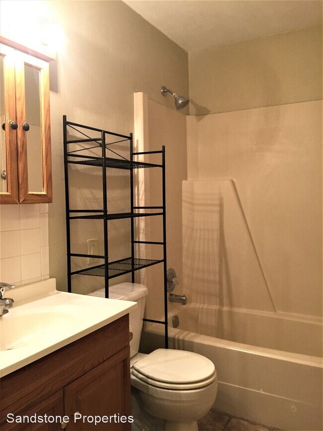 Building Photo - 3 br, 2 bath House - 1607 Northway Drive