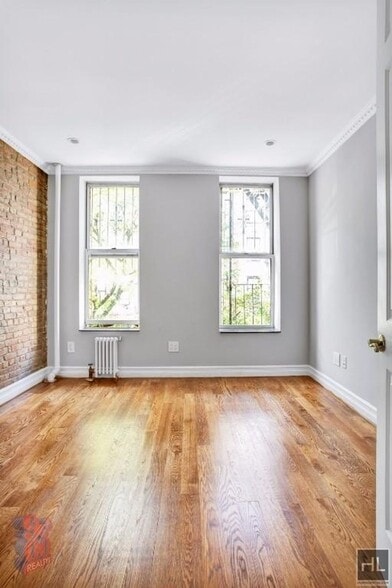 Building Photo - East 10th Street