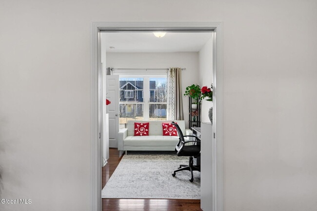 Building Photo - 2 Birch Ct