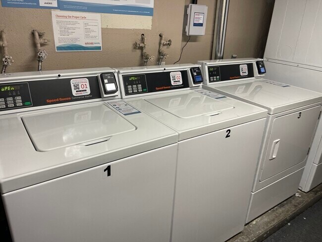 Building Photo - 12 Woodland St