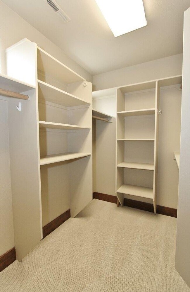 Building Photo - Patio Home in Downtown Eagle!