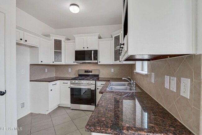 Building Photo - 14188 Strata Rock Dr