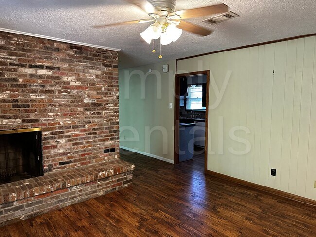 Building Photo - 214 Brookhaven Terrace