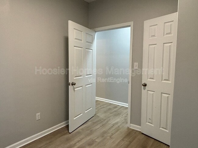 Building Photo - 1338 Barth Ave