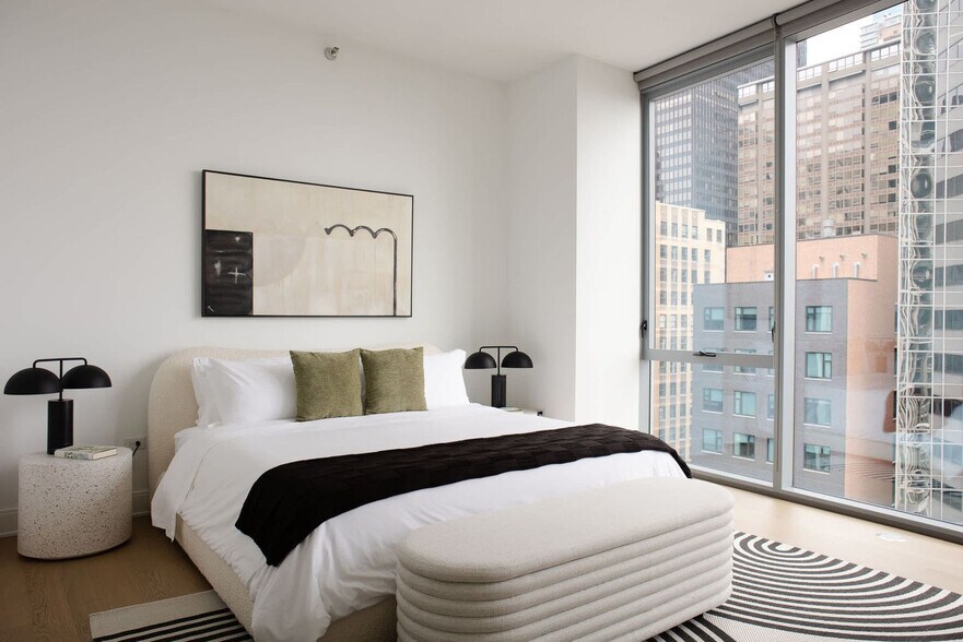 Building Photo - 54 E Randolph St