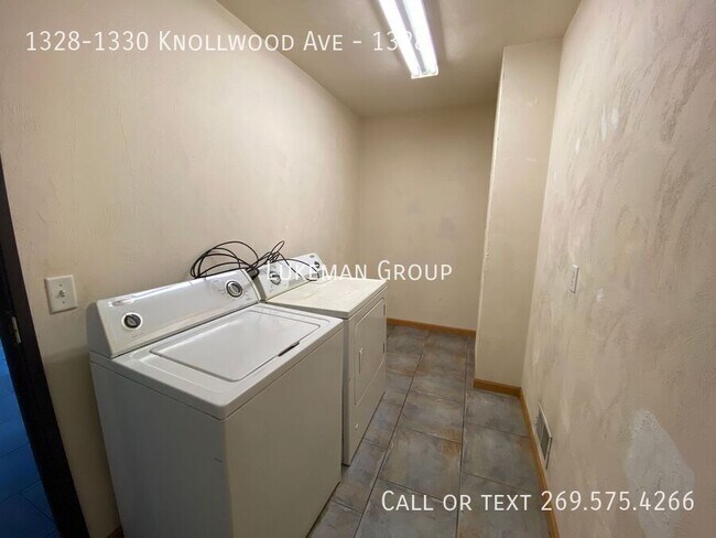 Building Photo - 1328-1330 Knollwood Ave-1328