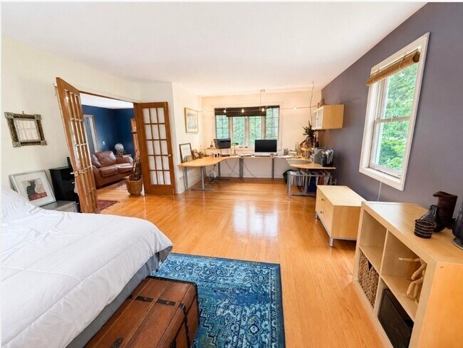 Building Photo - 31 Woodside Cir