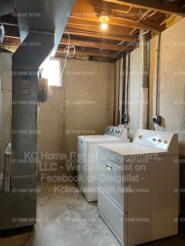 Building Photo - 8002 NW 79th Pl