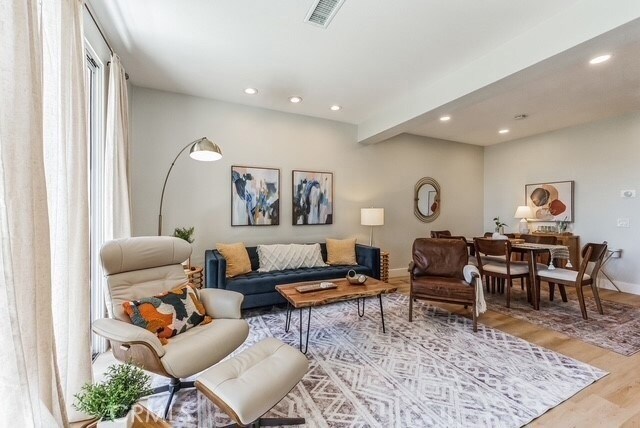 Building Photo - 30902 Club House Dr