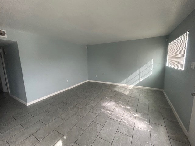 Building Photo - 811 Snyder St