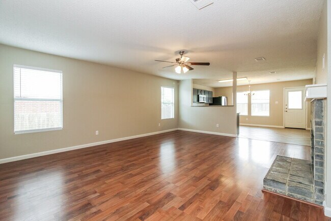 Building Photo - 5308 Emmeryville Ln
