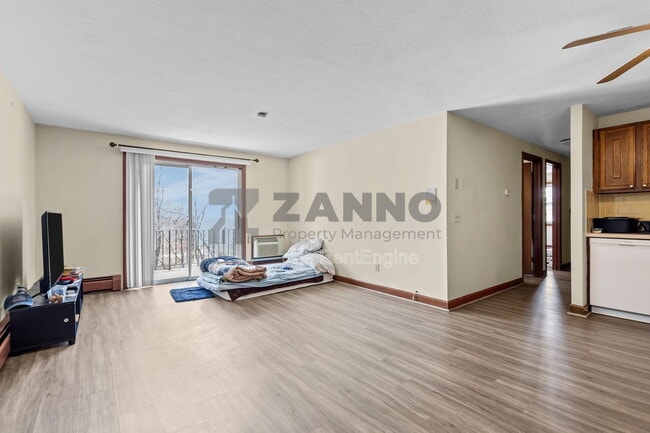 Building Photo - 1 Talbot St