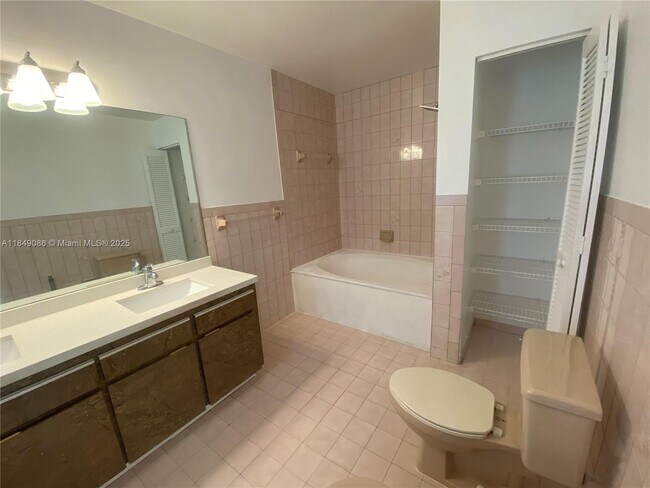 Building Photo - 10225 SW 144th Ct