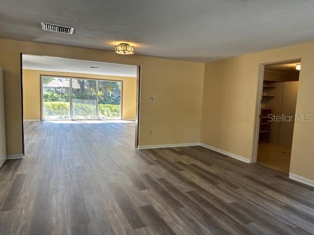 Building Photo - 803 Tangerine St