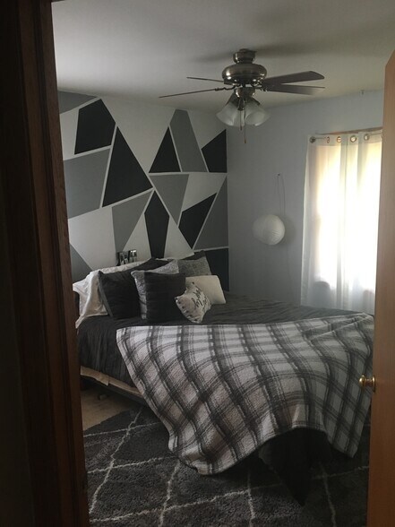 Bedroom 2 - 4748 S 124th St